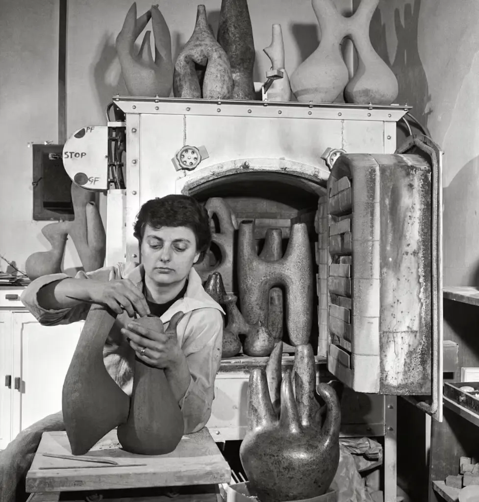 Valentine Schlegel e l’arte di abitare la scultura