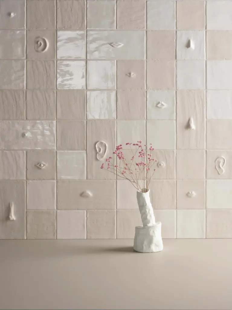 Studio di forme in argilla per la collezione Faces and Figures